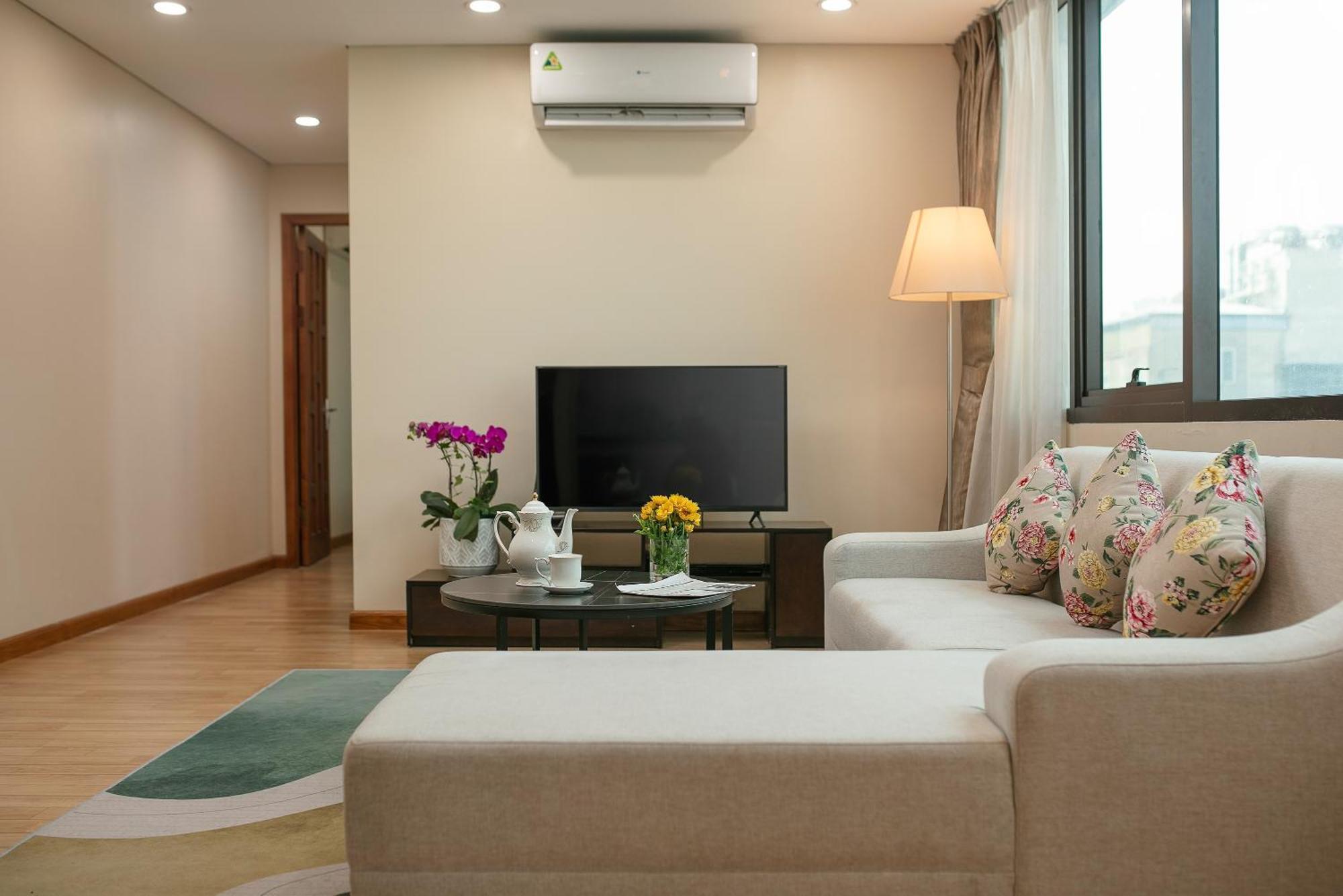 Hb Serviced Apartment - 121B Quan Hoa Hanoi Exterior foto